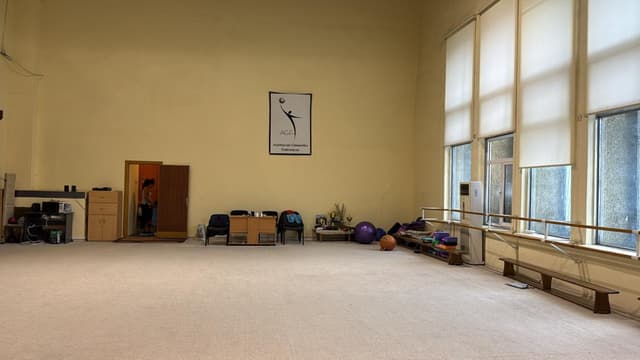 Zəriflik və Gücün Ahəngi – Bədii Gimnastika Dərsləri